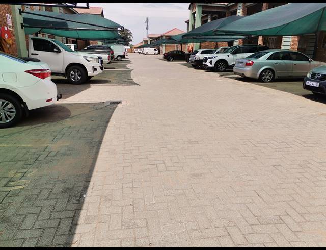 2 BEDROOM APARTMENT FOR SALE IN MODDER EAST